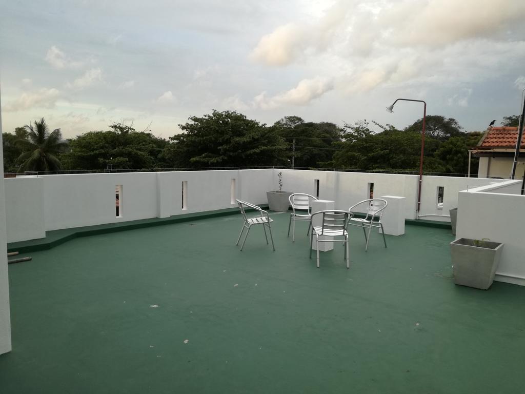 Bianco Terrace Hotel Negombo Exterior foto
