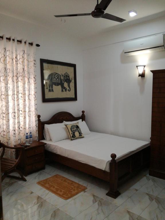 Bianco Terrace Hotel Negombo Exterior foto